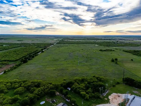 508 W Hugo, Petrolia, TX 76377