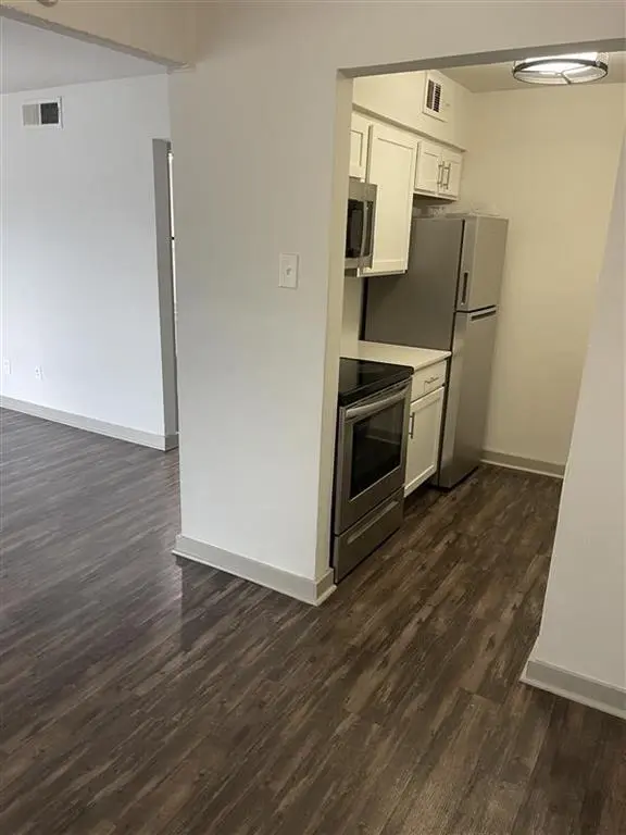 3627 Almazan Drive #216, Dallas, TX 75220