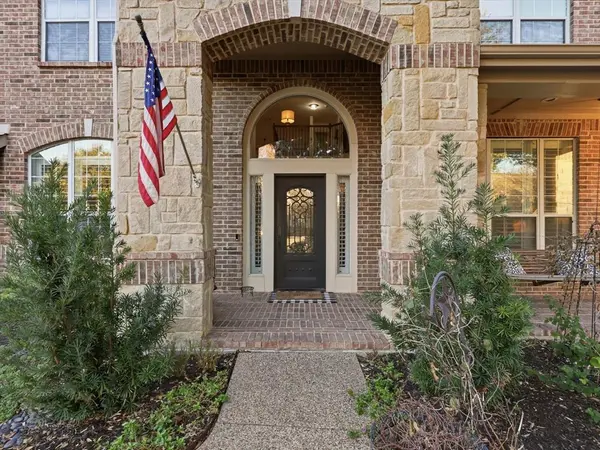 2632 Lakebend Drive, Grand Prairie, TX 75054