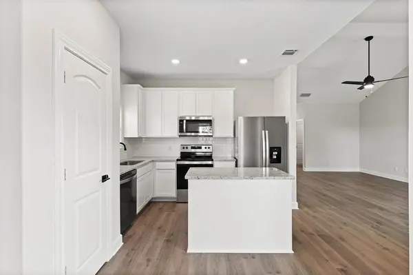 1025 Holly Drive, Hutchins, TX 75141