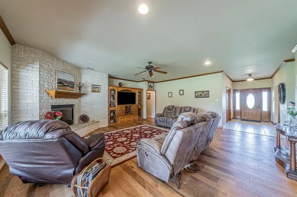 1502 N Fm 113, Weatherford, TX 76088