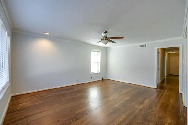 2140 Springhill Drive, Dallas, TX 75228