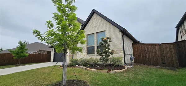 9160 Rock Nettle Drive, Fort Worth, TX 76131