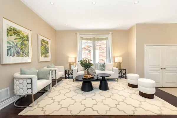 9 OLD FIELD CRES, East Gwillimbury, ON L9N 0A5