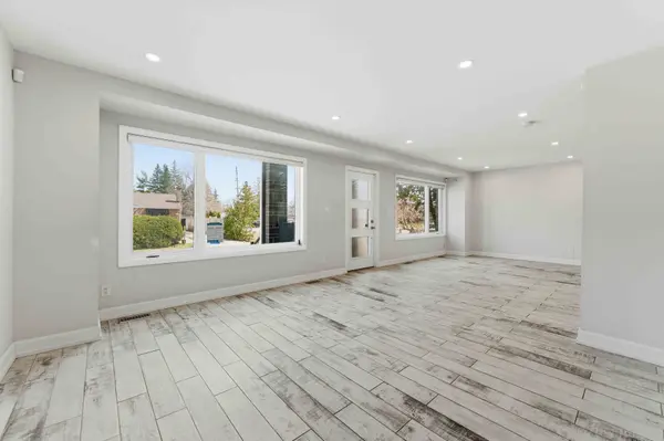 2676 Ayers AVE, Hunt Club - South Keys And Area, ON K1V 7W8