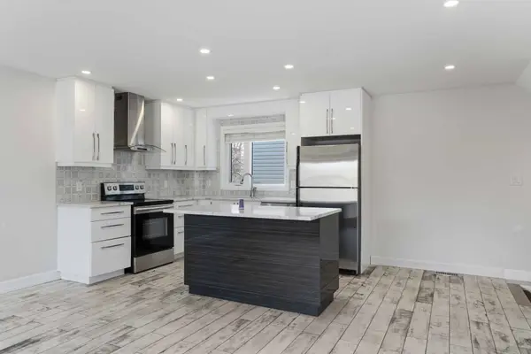 2676 Ayers AVE, Hunt Club - South Keys And Area, ON K1V 7W8