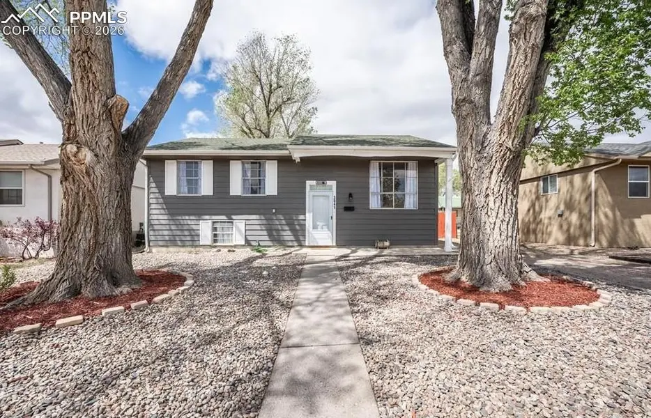3041 Norwich AVE, Pueblo, CO 81006