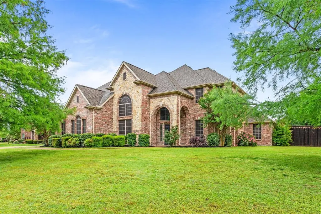 703 Mockingbird Drive, Murphy, TX 75094