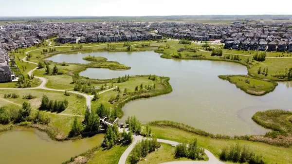 402 Marquis LN SE #121, Calgary, AB T3M 2G7