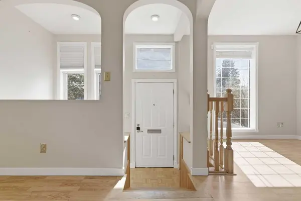 134 32 AVE NE, Calgary, AB T2E 2G5