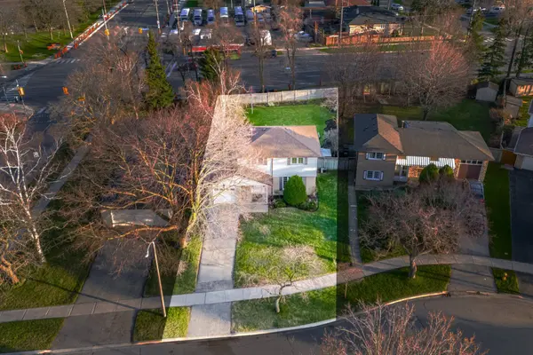 19 Portico DR, Toronto E09, ON M1G 3R4