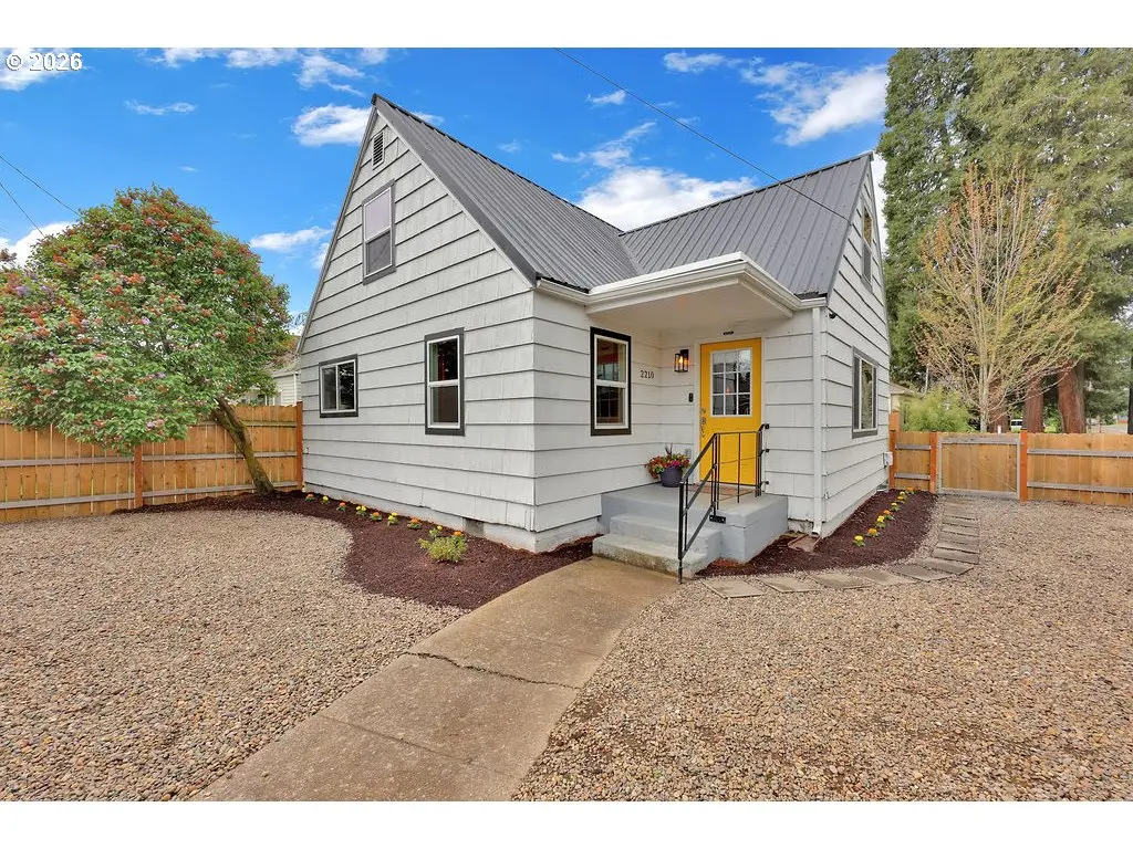 2210 ROOSEVELT BLVD, Eugene, OR 97402