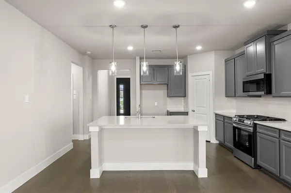 1925 Sapphire Run, Mesquite, TX 75181