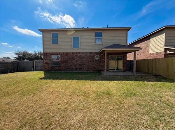 1200 Boxwood Drive, Crowley, TX 76036