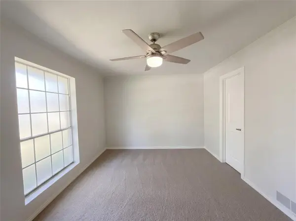 2800 N Surrey Drive, Carrollton, TX 75006