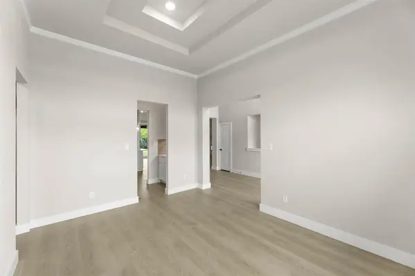 111 Broadmoor Lane, Ovilla, TX 75154