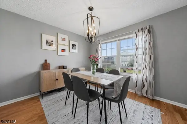 95 Vaughan Dr, Newark City, NJ 07103