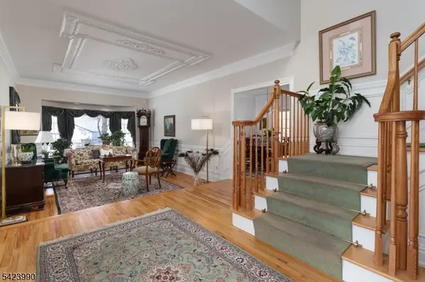 39 Red Oak Way, Montgomery Twp., NJ 08502