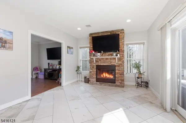 34 Tobyhanna Trl, Hopatcong Boro, NJ 07843