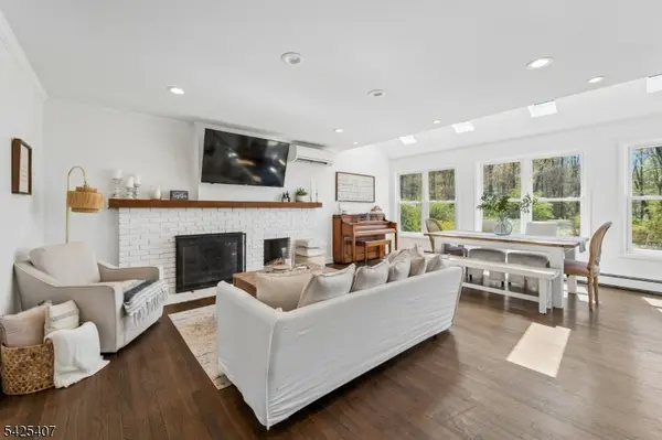 108 Beacon Hill Rd, Washington Twp., NJ 07830