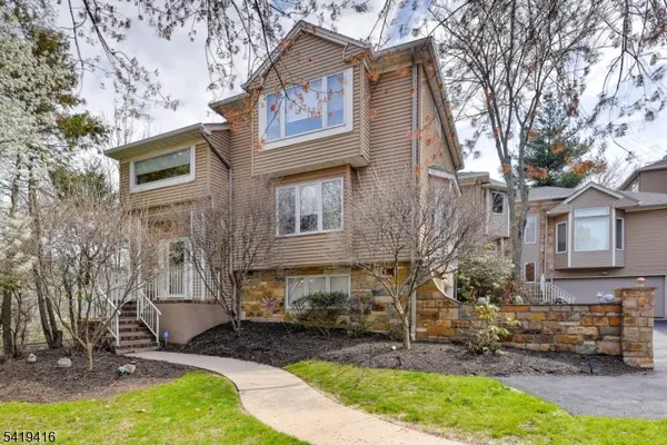 18 Dockery Dr, West Orange Twp., NJ 07052