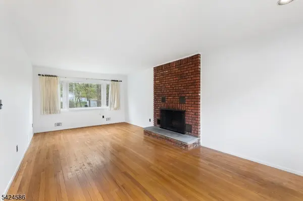 5 Foxwood Ln, Randolph Twp., NJ 07869