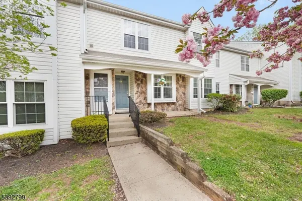 41 Oswestry Way, Franklin Twp., NJ 08873