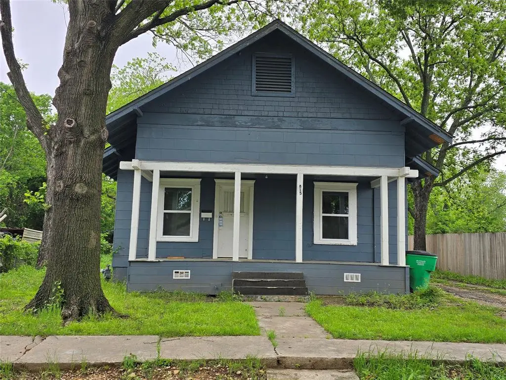 815 Moran Street, Gainesville, TX 76240