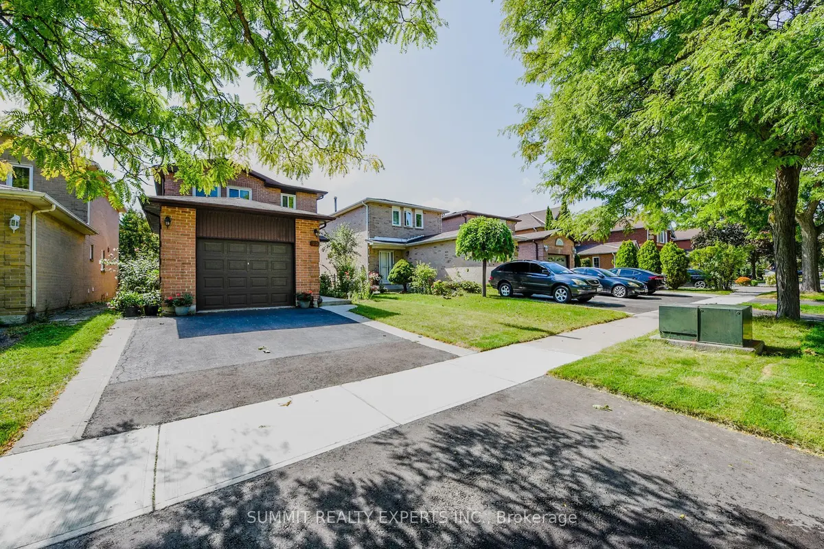 95 Muirland CRES, Brampton, ON L6X 4G3