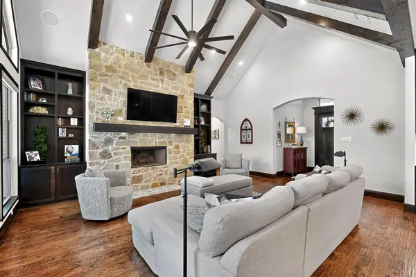 6421 Jasper Circle, Midlothian, TX 76065