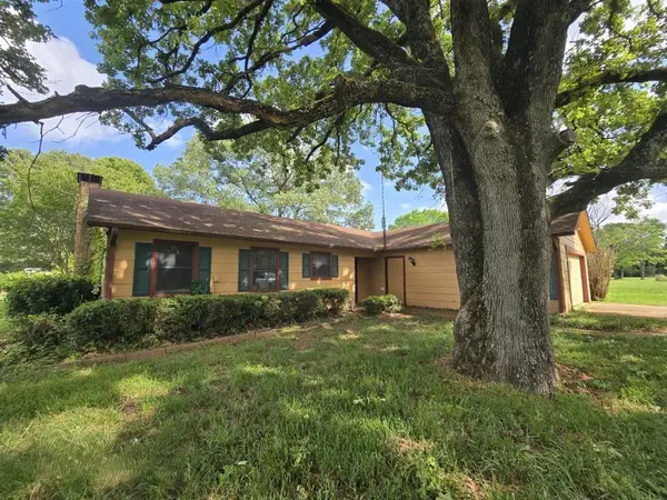 159 Rs County Road 3365, Emory, TX 75440