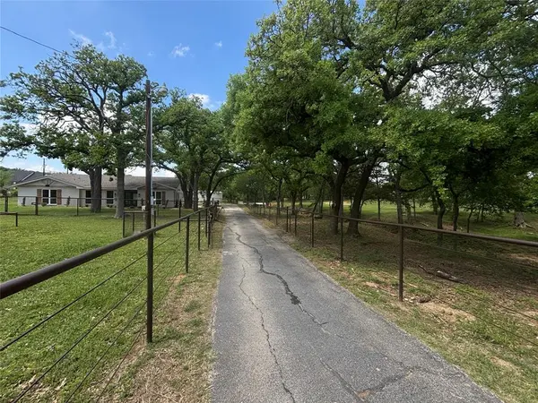 660 Chinn Chapel Road, Copper Canyon, TX 75077