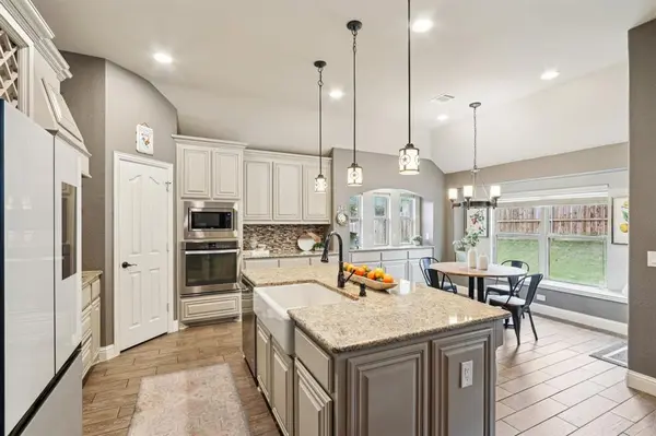 8100 Bonanza Street, Aubrey, TX 76227