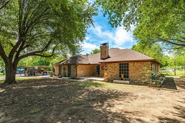 500 Seneca Drive, Waxahachie, TX 75165