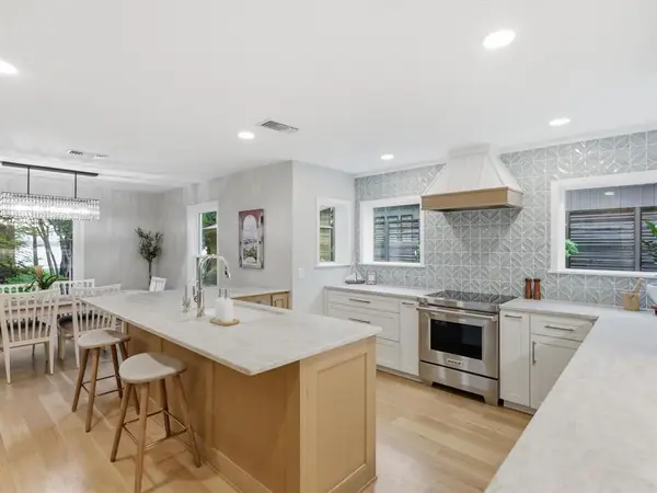 11761 Oakwood Lane, Fort Worth, TX 76179