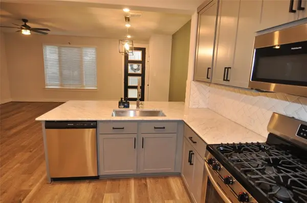 9020 Brook Hill Lane, Fort Worth, TX 76244