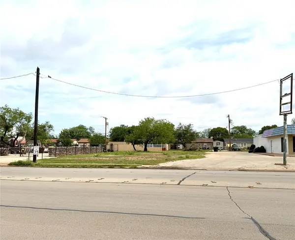 5226 S 7th Street, Abilene, TX 79605