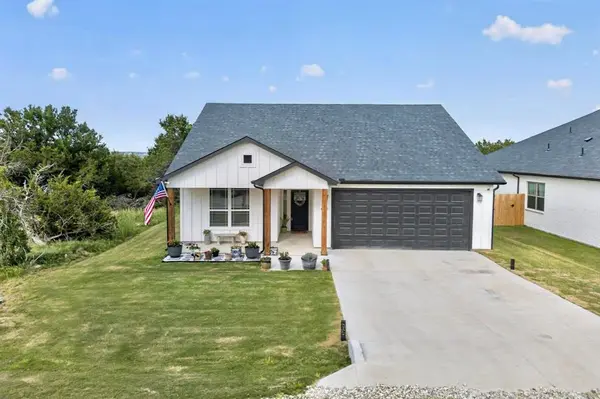 4605 Eagle Nest Court, Granbury, TX 76048