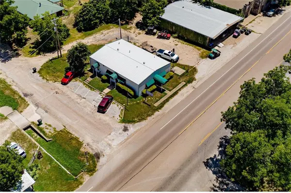 521 N Avenue G, Clifton, TX 76634