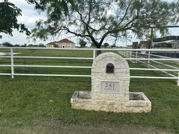 241 Gentry Road, Ennis, TX 75119