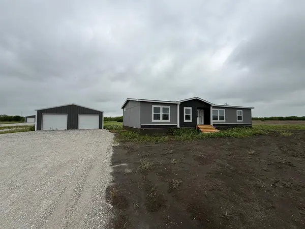 5945 County Road 1017, Joshua, TX 76058