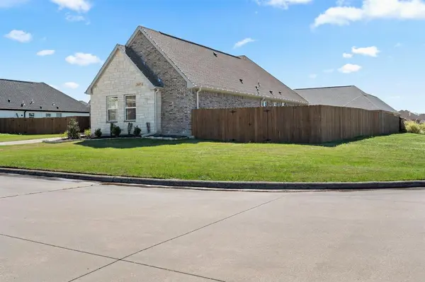 1000 Stone Hill, Mount Pleasant, TX 75455