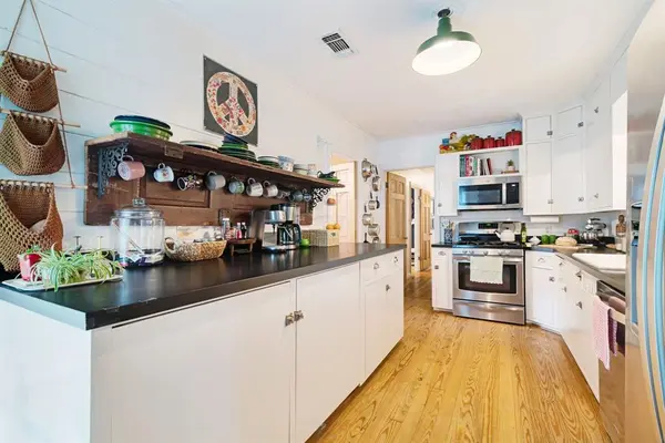 2000 Simpson Street, Paris, TX 75460