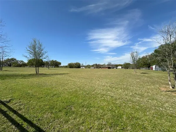 909 E Cedar, Comanche, TX 76442