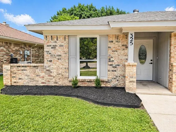 325 Juniper Drive, Arlington, TX 76018