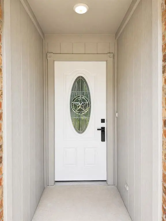 325 Juniper Drive, Arlington, TX 76018