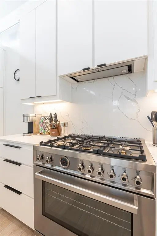 4202 Bonham Street, Dallas, TX 75229