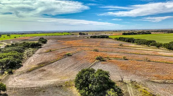 2975 N Fm 1702, Hamilton, TX 76531