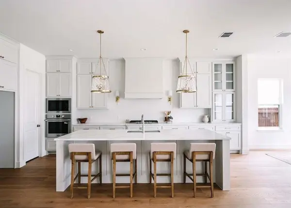 405 Kestrel Court, Aledo, TX 76008