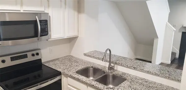 2312 Balsam Drive #A213, Arlington, TX 76006